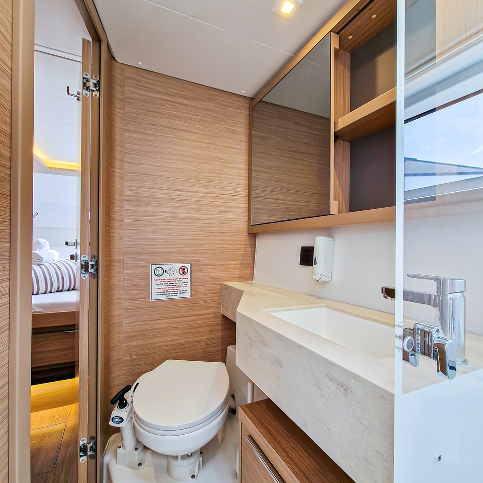 Lagoon 46 - 4 + 2 cab. — photo 30