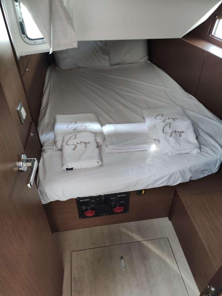 Oceanis 40.1 — photo 4