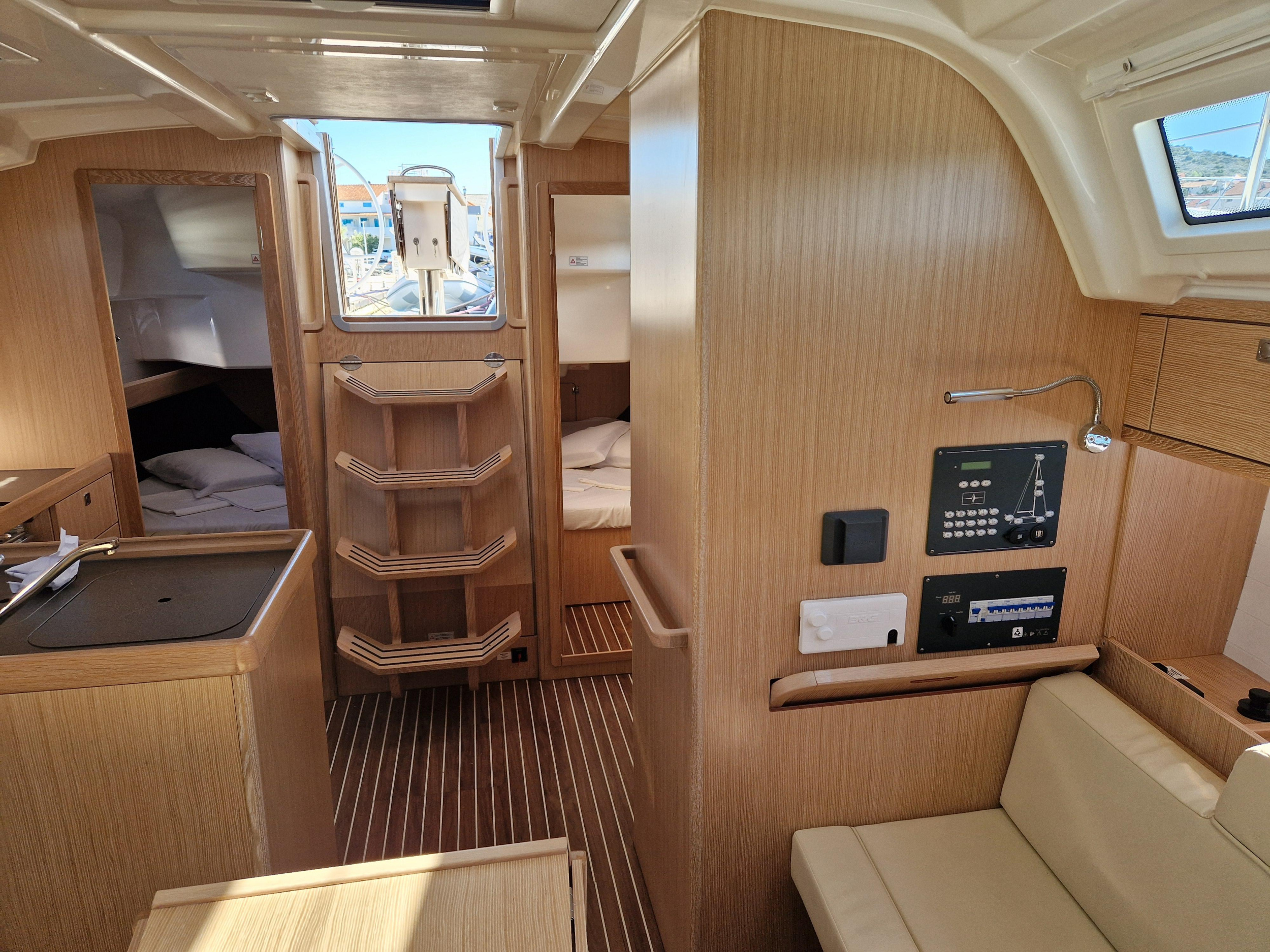 Bavaria Cruiser 37 - 3 cab. — photo 7