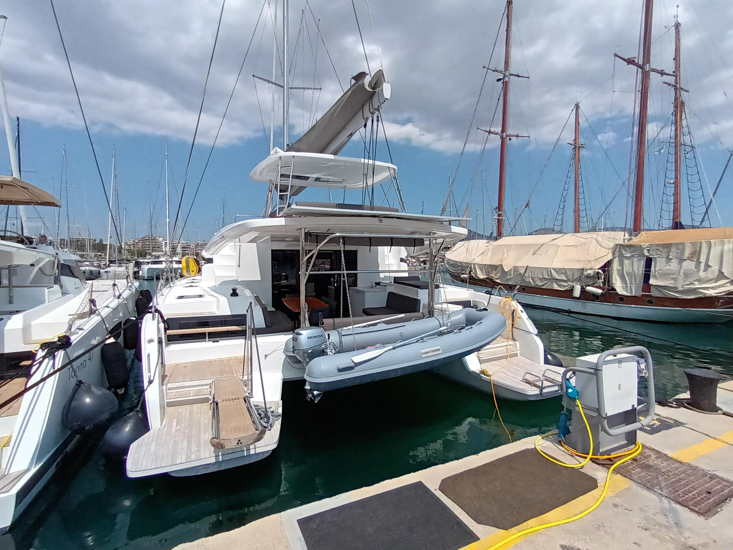 Lagoon 51 - 6 + 2 cab. — photo 3