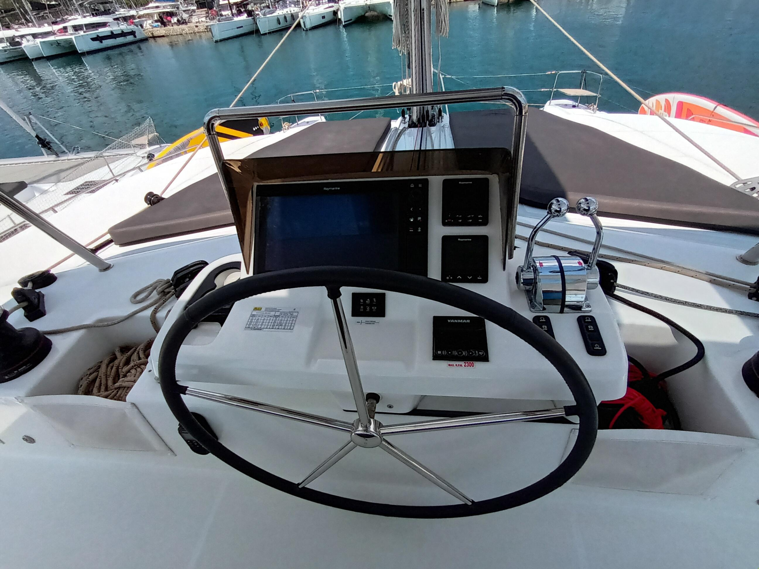 Lagoon 51 - 6 + 2 cab. — photo 18