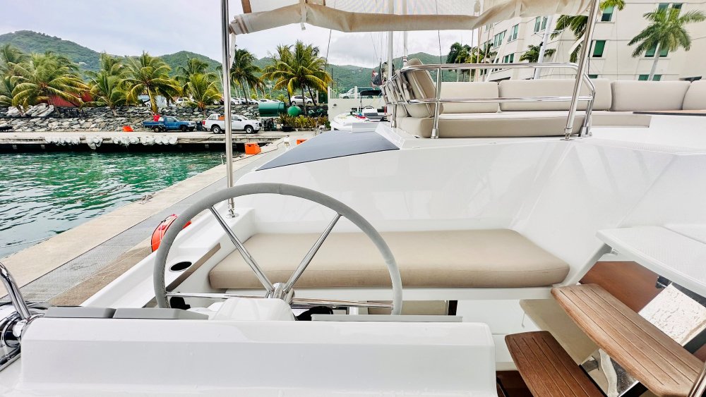 Fountaine Pajot Aura 51 - 5 + 1 cab. — photo 7