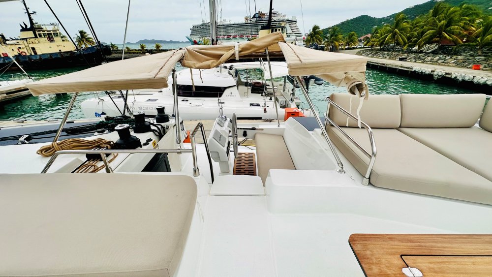 Fountaine Pajot Aura 51 - 5 + 1 cab. — photo 12
