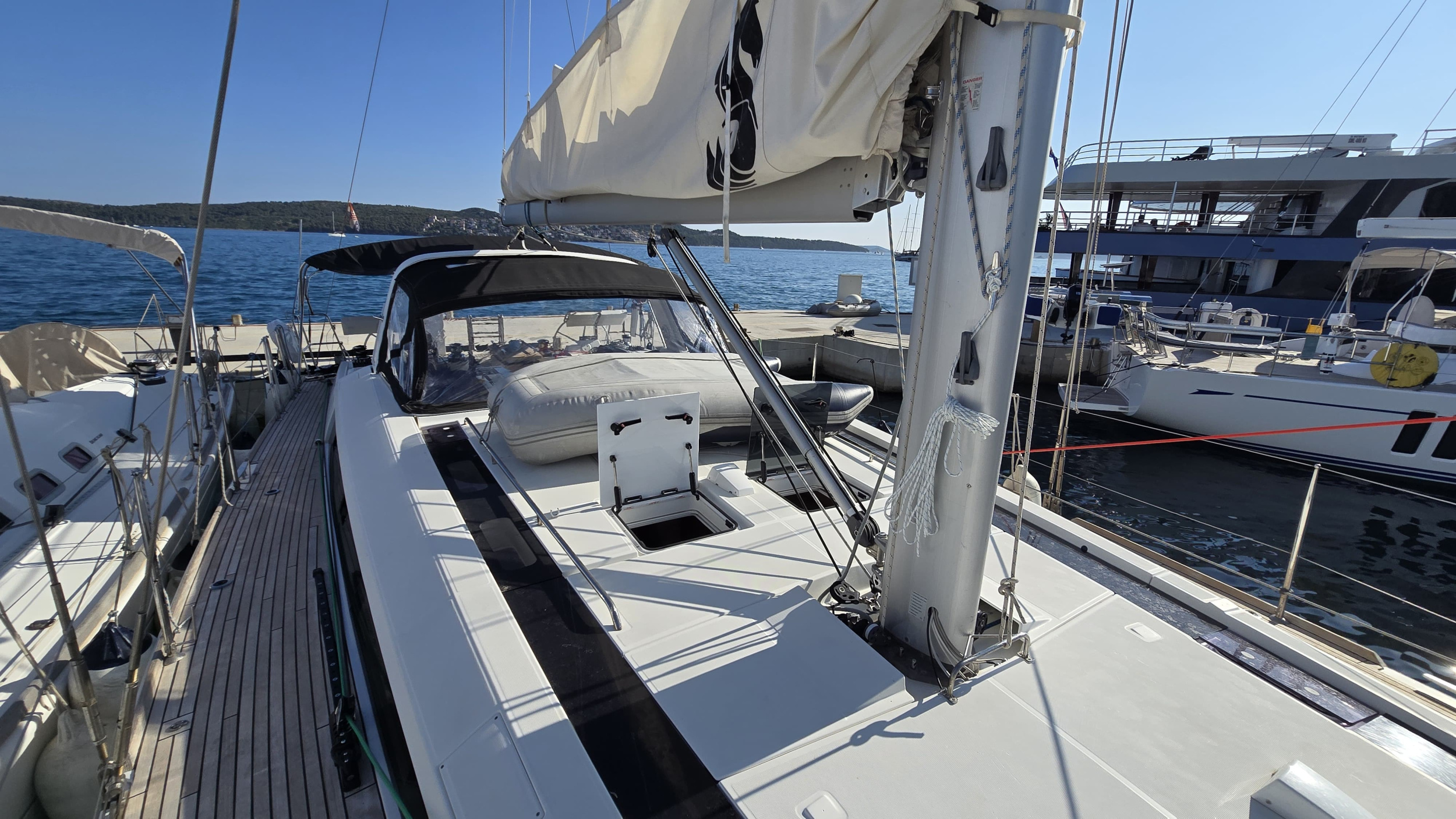 Oceanis 55 - 4 + 1 cab. — photo 7