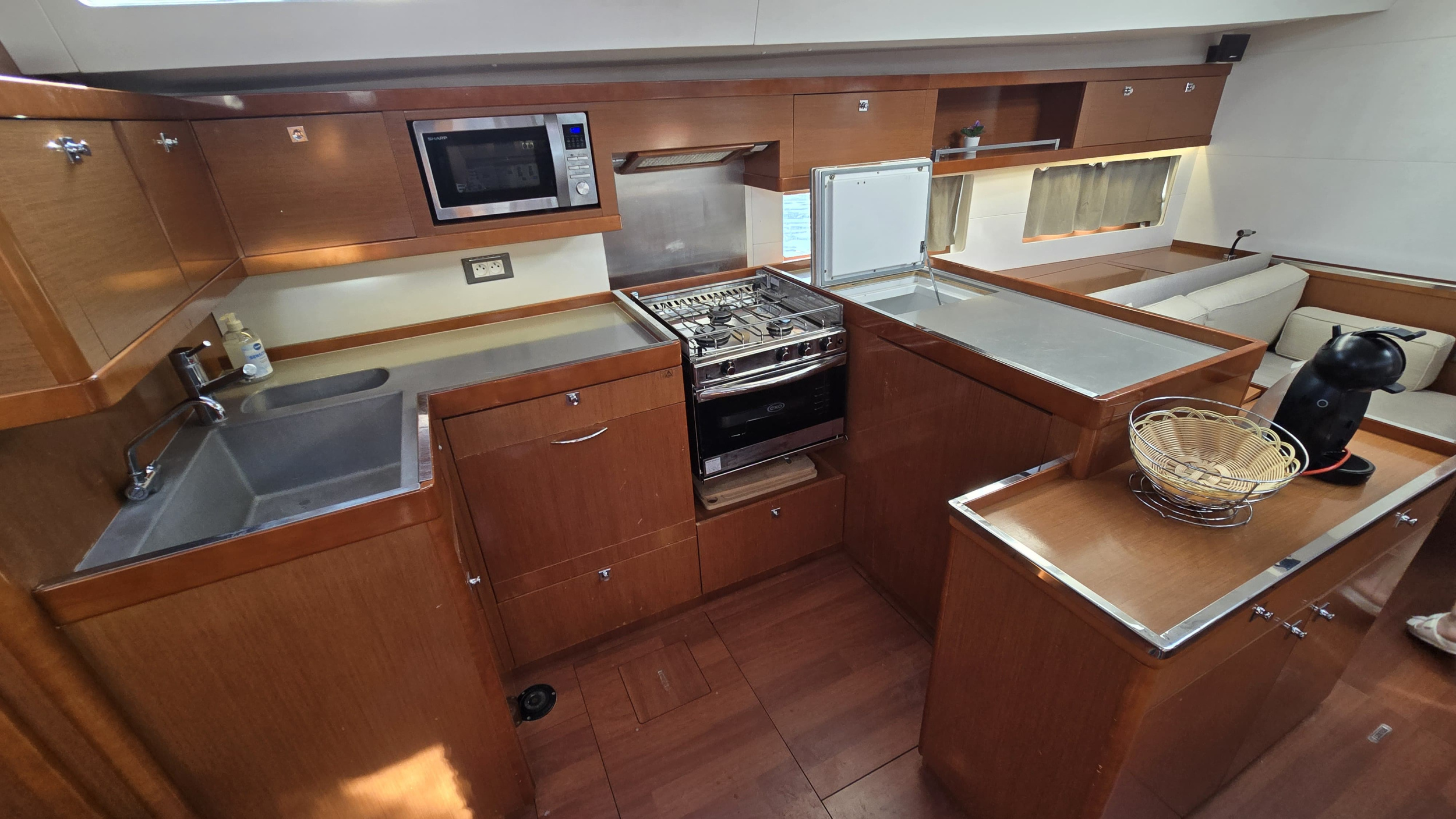 Oceanis 55 - 4 + 1 cab. — photo 16