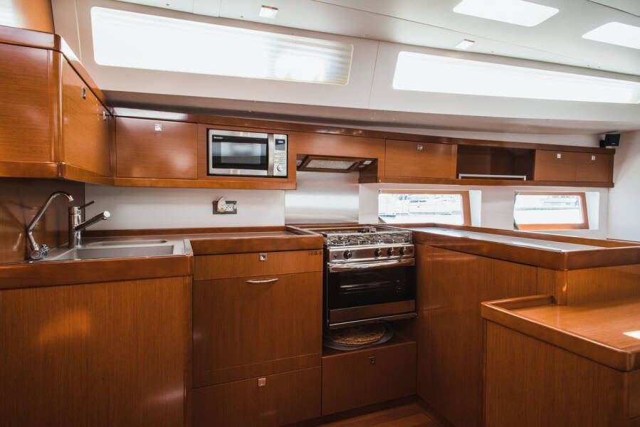 Oceanis 55 - 4 + 1 cab. — photo 18
