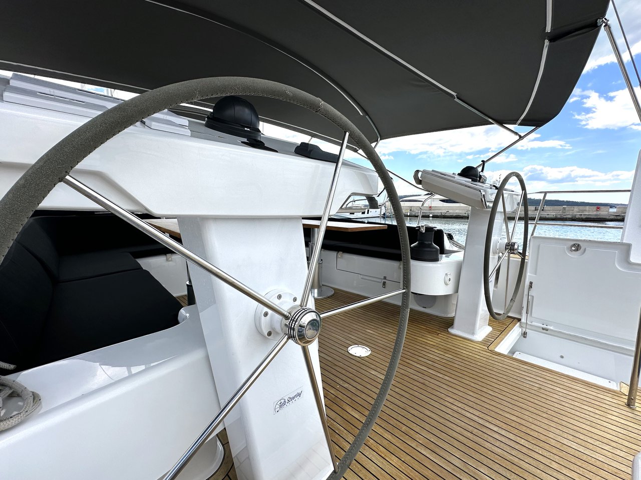 Hanse 548 - 5 + 1 cab. — photo 7