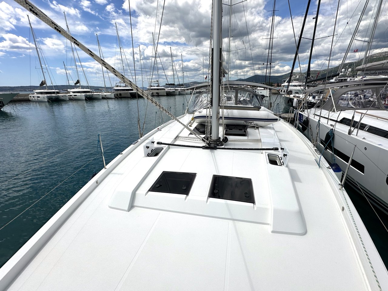 Hanse 548 - 5 + 1 cab. — photo 9