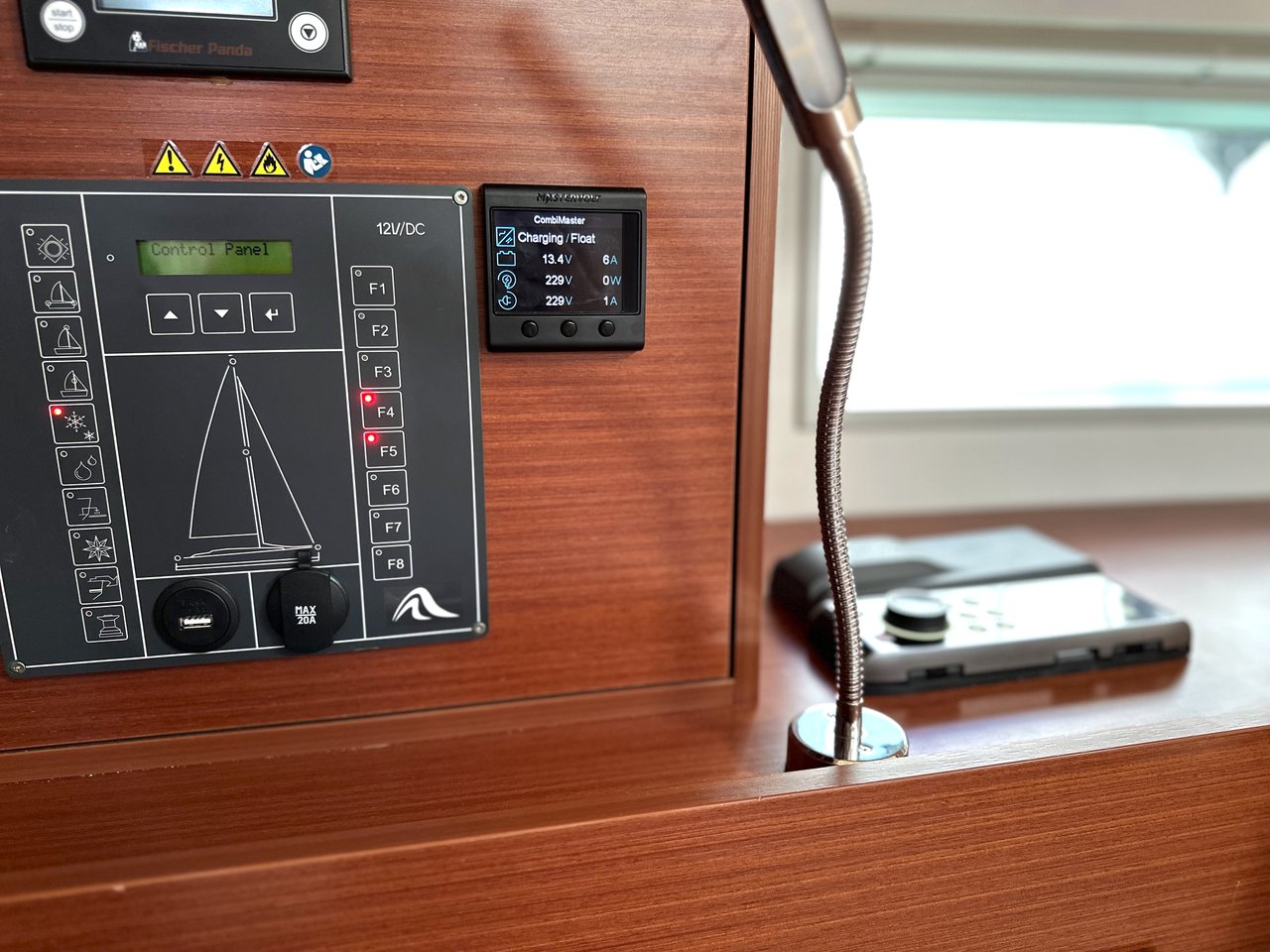 Hanse 548 - 5 + 1 cab. — photo 15