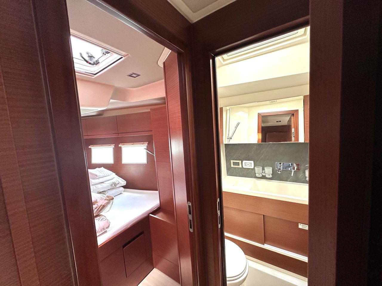 Hanse 548 - 5 + 1 cab. — photo 17