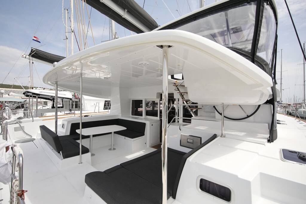 Lagoon 450 S - 4 + 2 cab. — photo 4