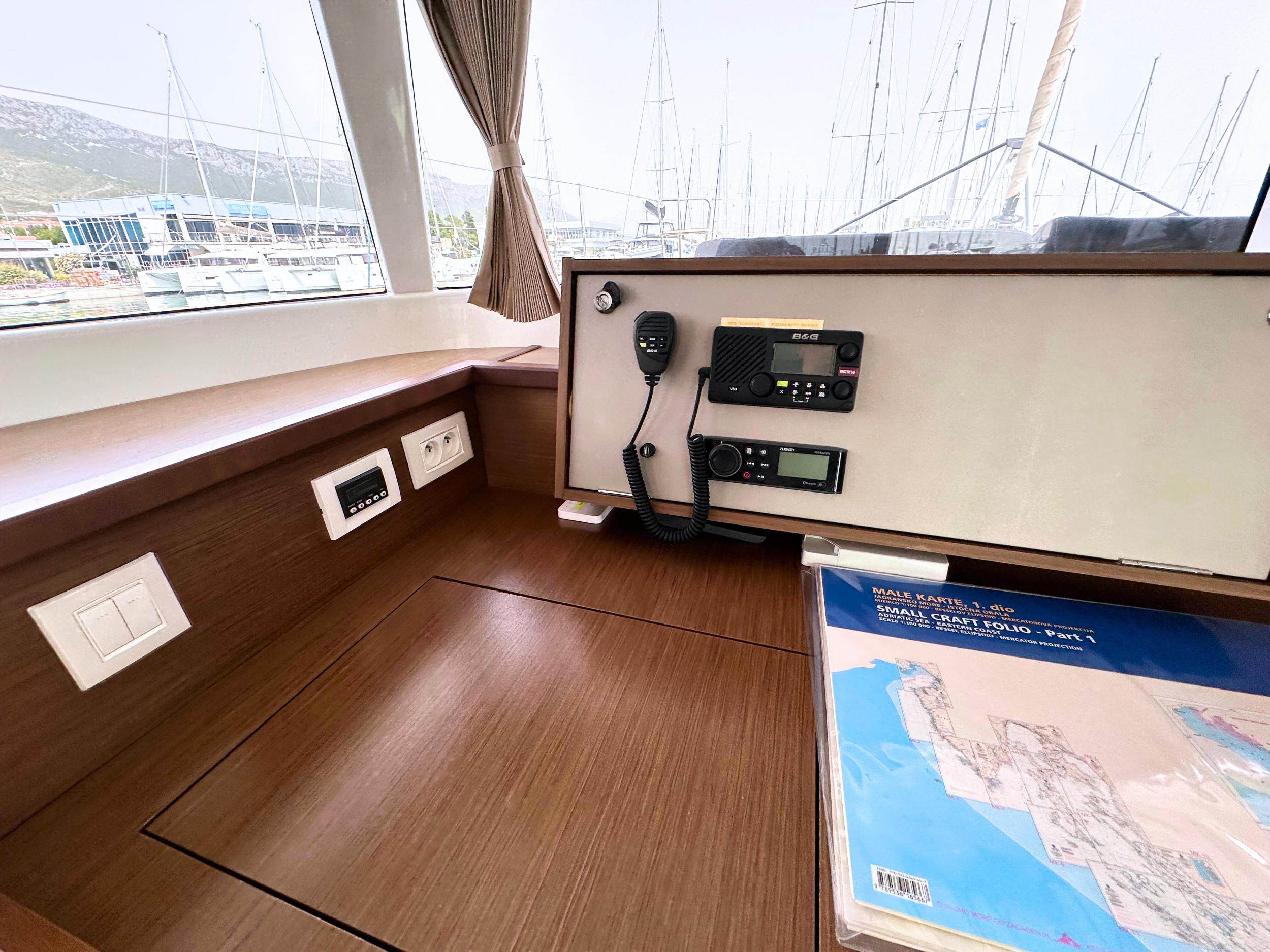 Lagoon 450 S - 4 + 2 cab. — photo 21