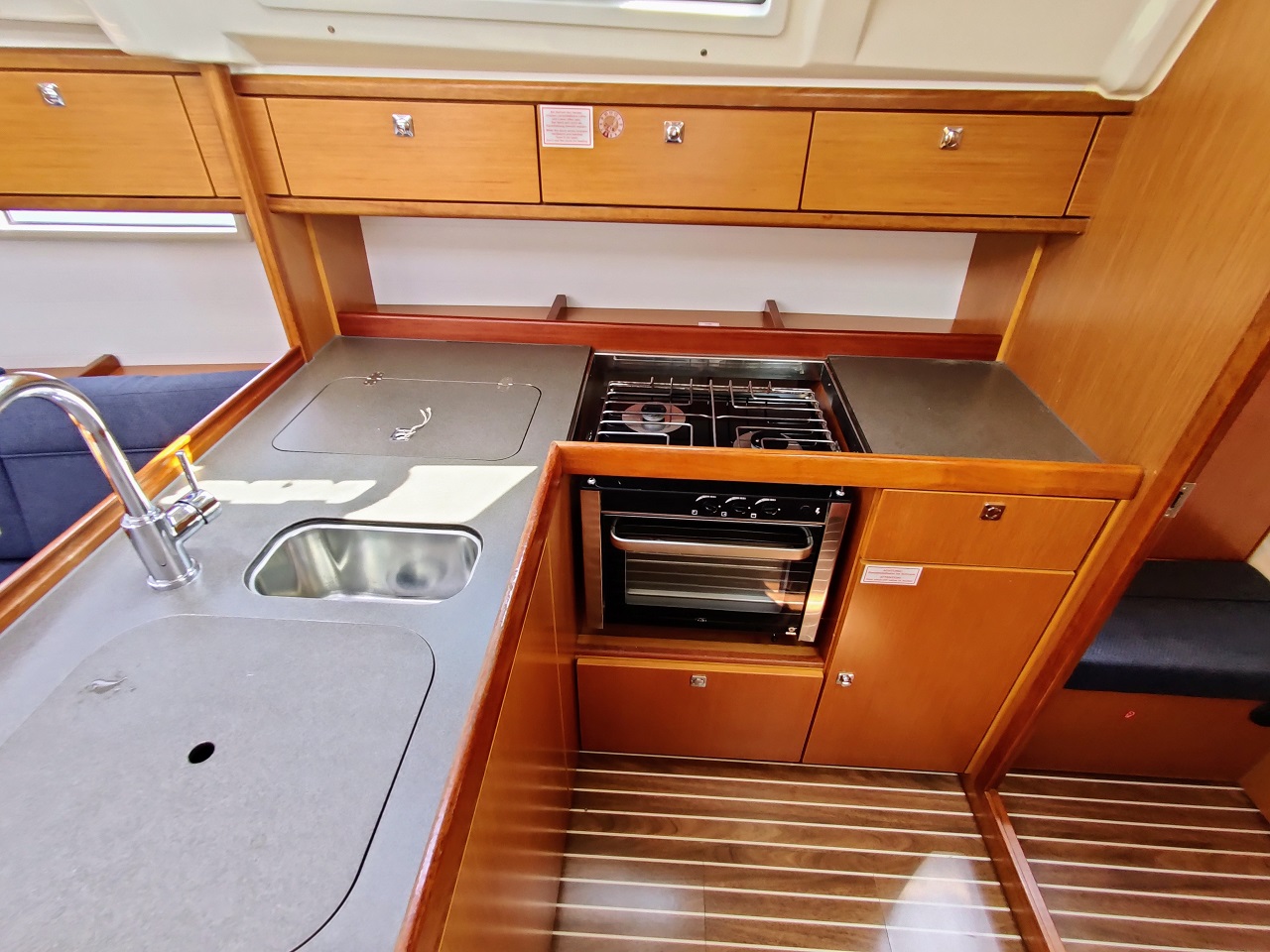 Bavaria Cruiser 37 - 3 cab. — photo 6
