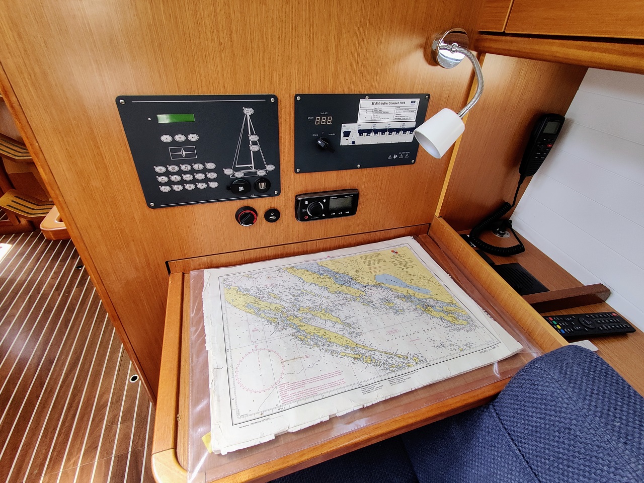 Bavaria Cruiser 37 - 3 cab. — photo 8