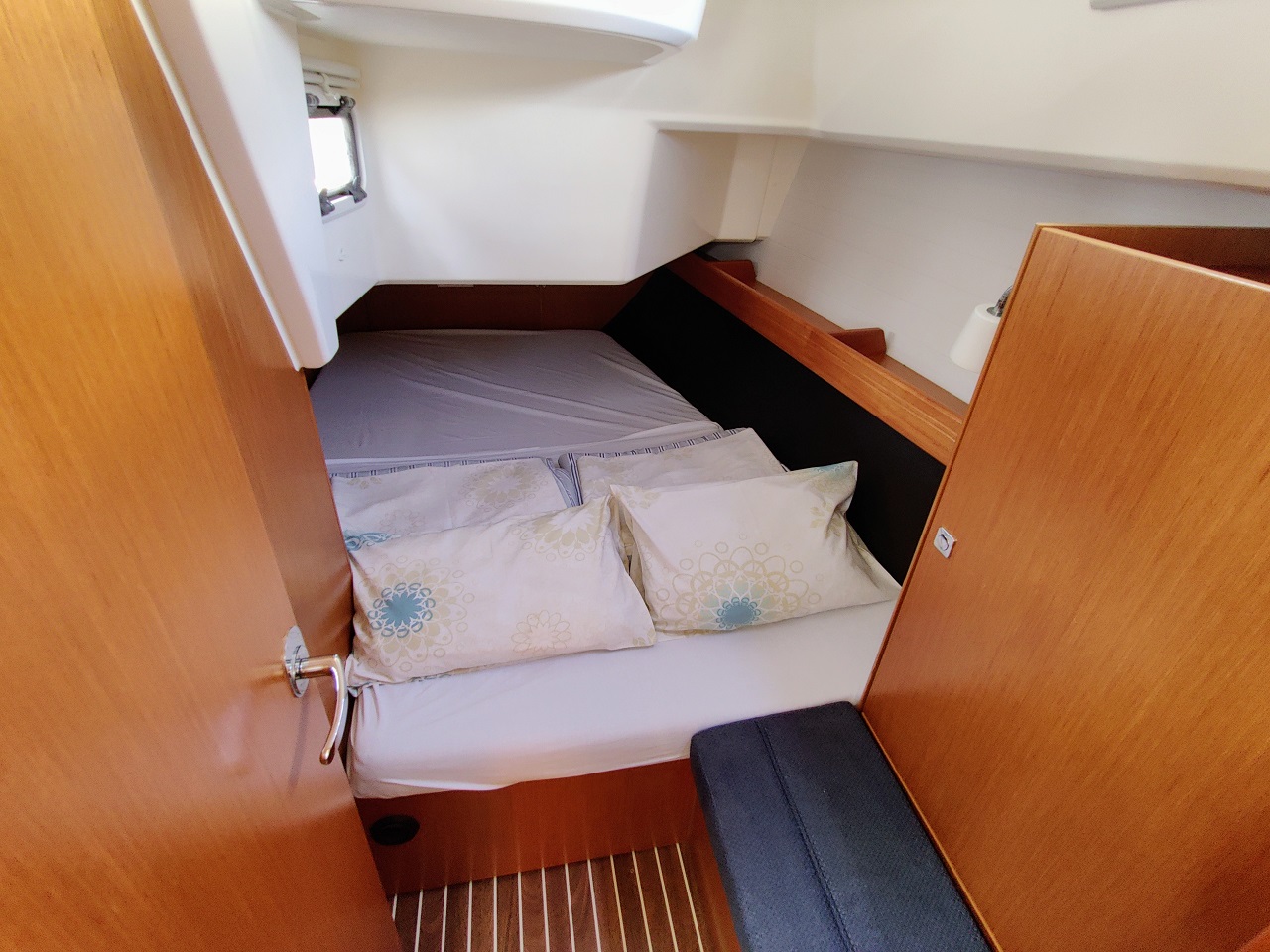 Bavaria Cruiser 37 - 3 cab. — photo 9