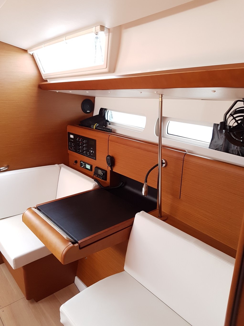 Sun Odyssey 419 - 3 cab. — photo 8