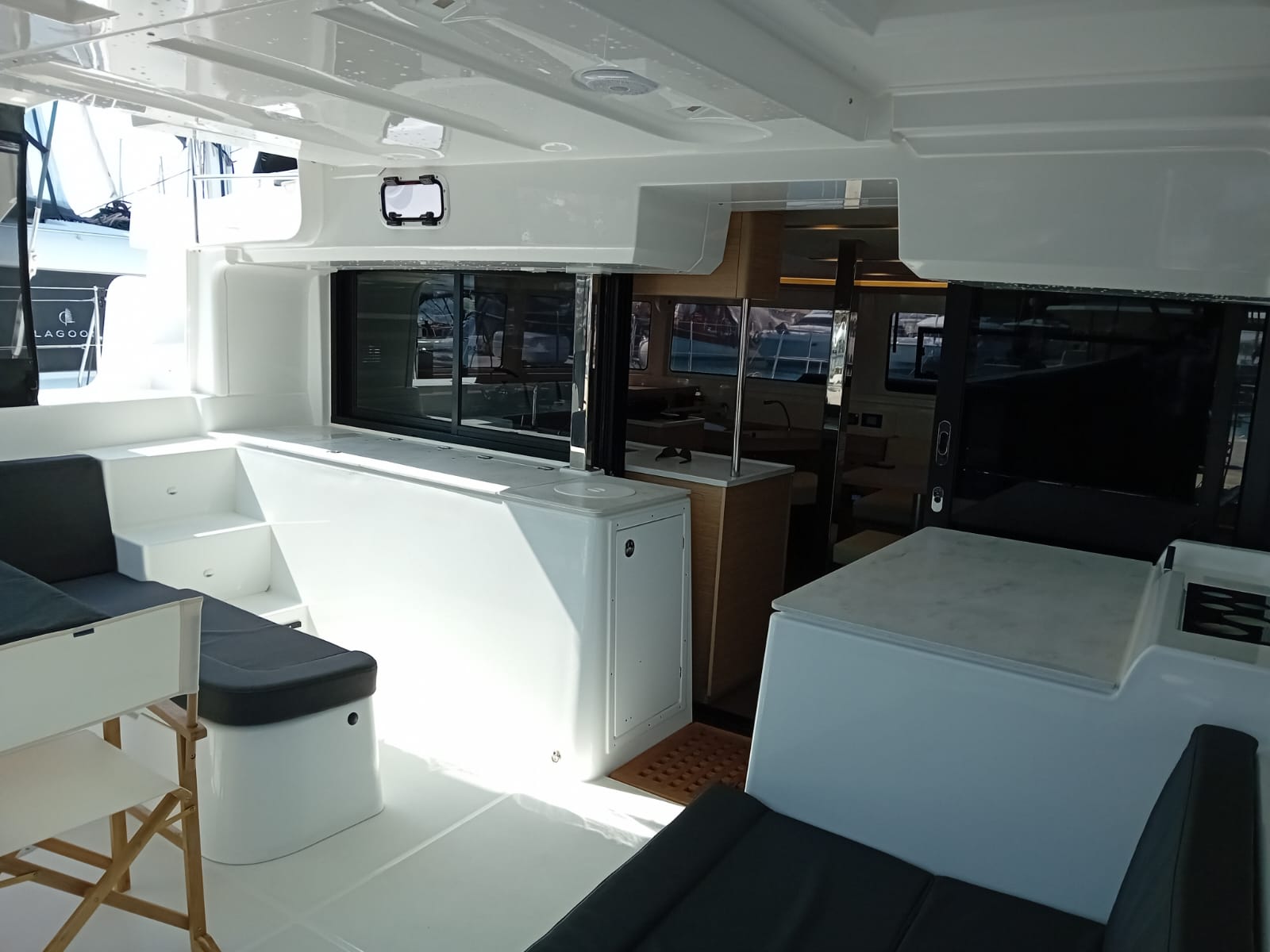 Lagoon 46 - 4 + 2 cab. — photo 8