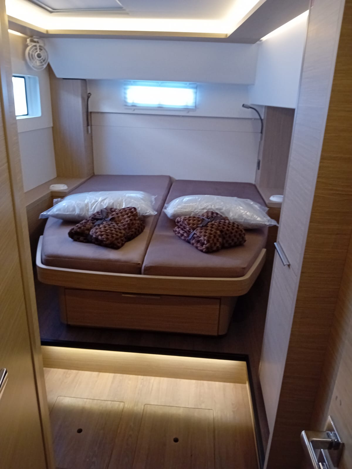Lagoon 46 - 4 + 2 cab. — photo 19