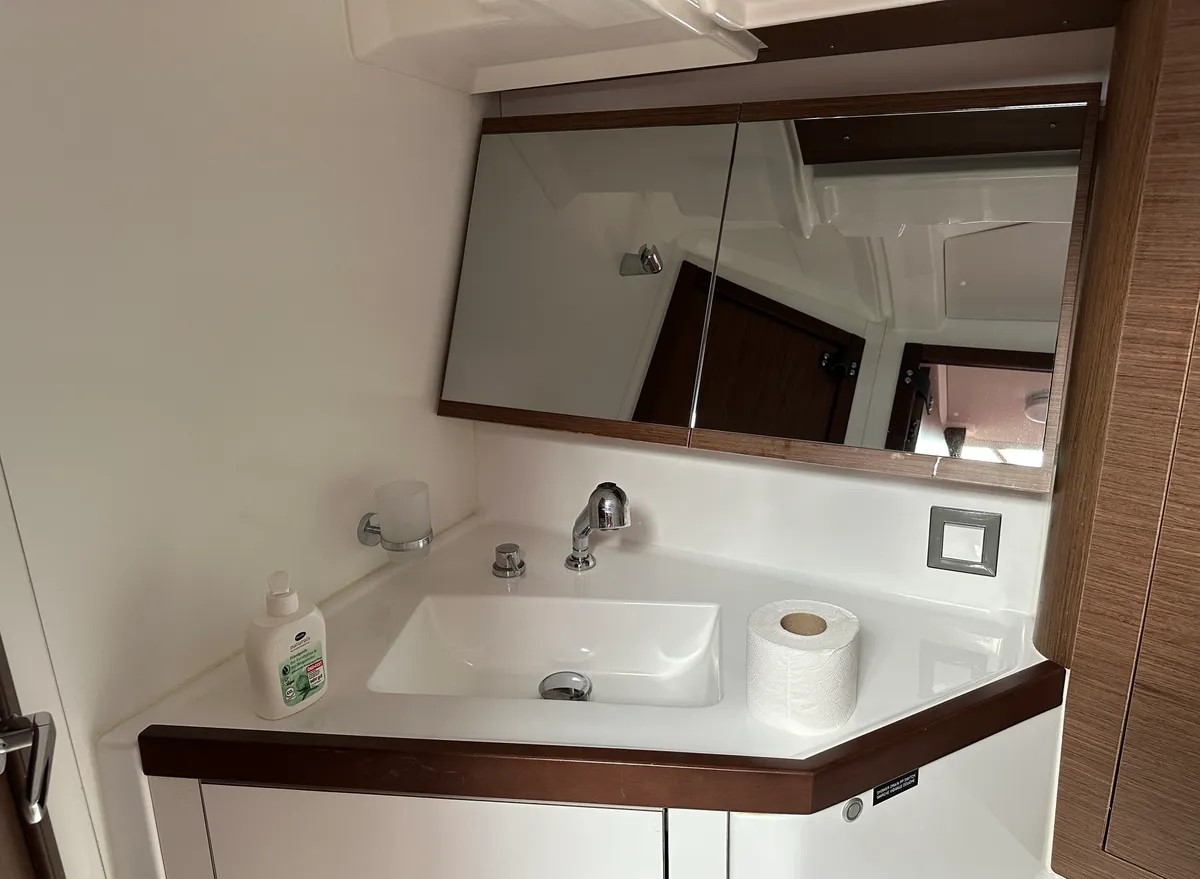 Oceanis 46.1 — photo 12