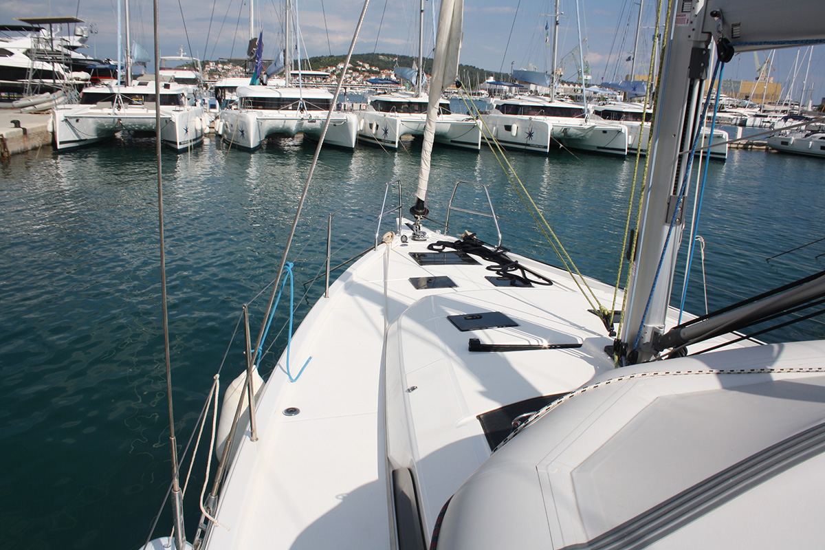 Dufour 41 - 3 cab. — photo 11