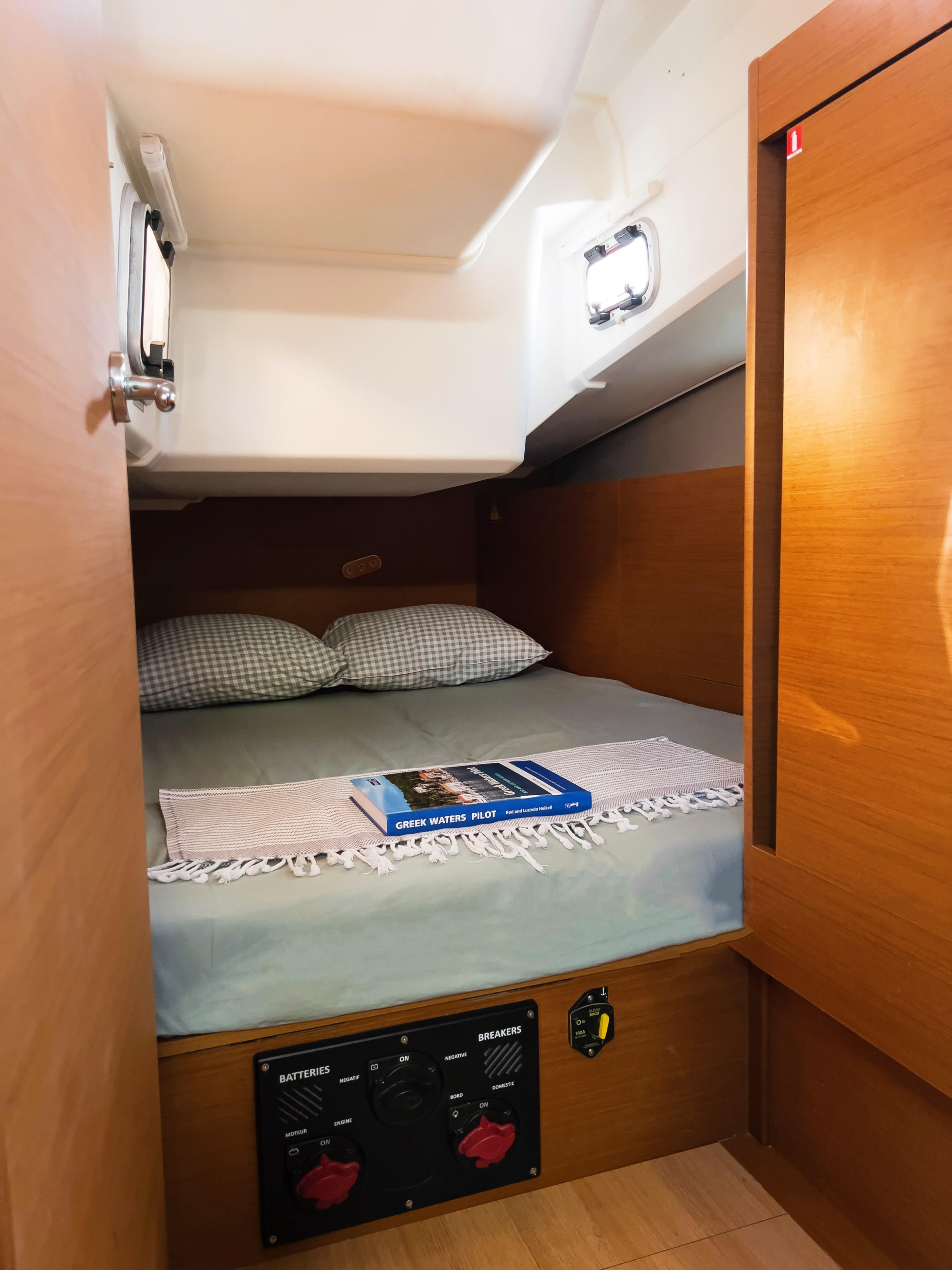 Sun Odyssey 410 - 3 cab. — photo 20