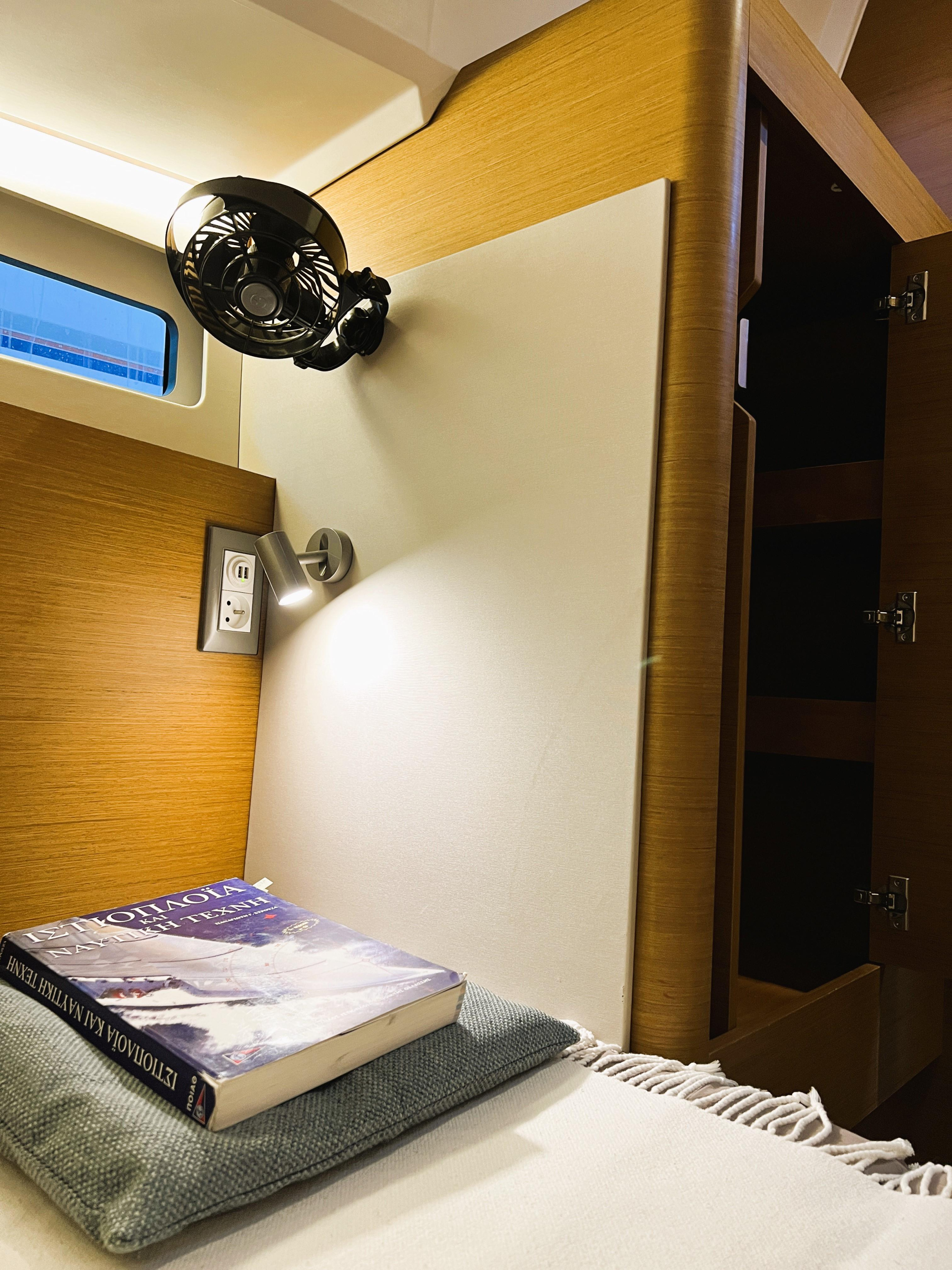 Sun Odyssey 410 - 3 cab. — photo 12