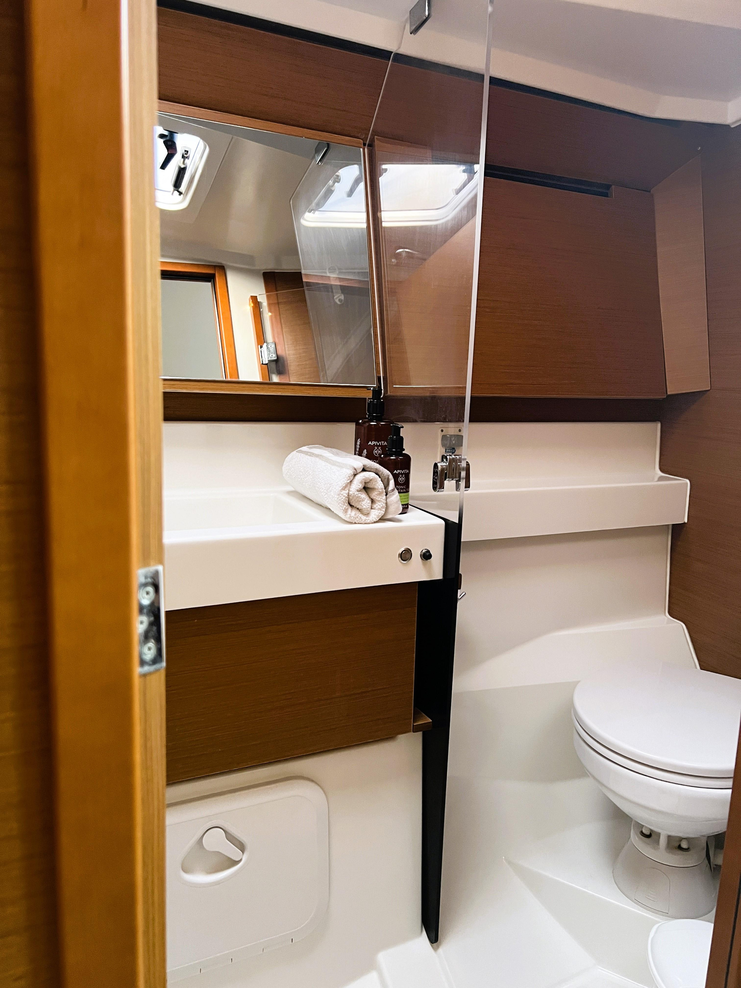 Sun Odyssey 410 - 3 cab. — photo 14