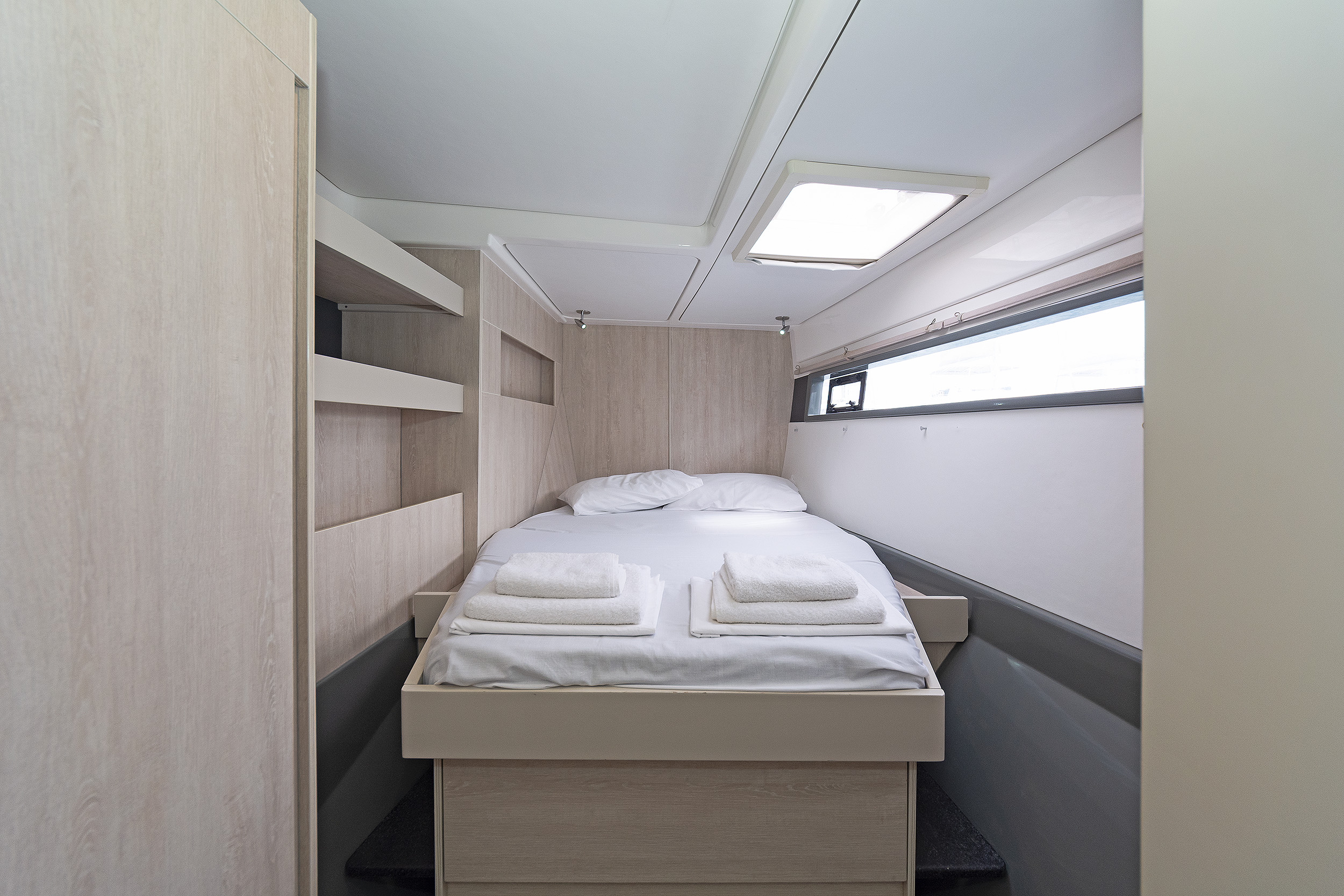 Leopard 48 - 4 + 1 cab. — photo 21