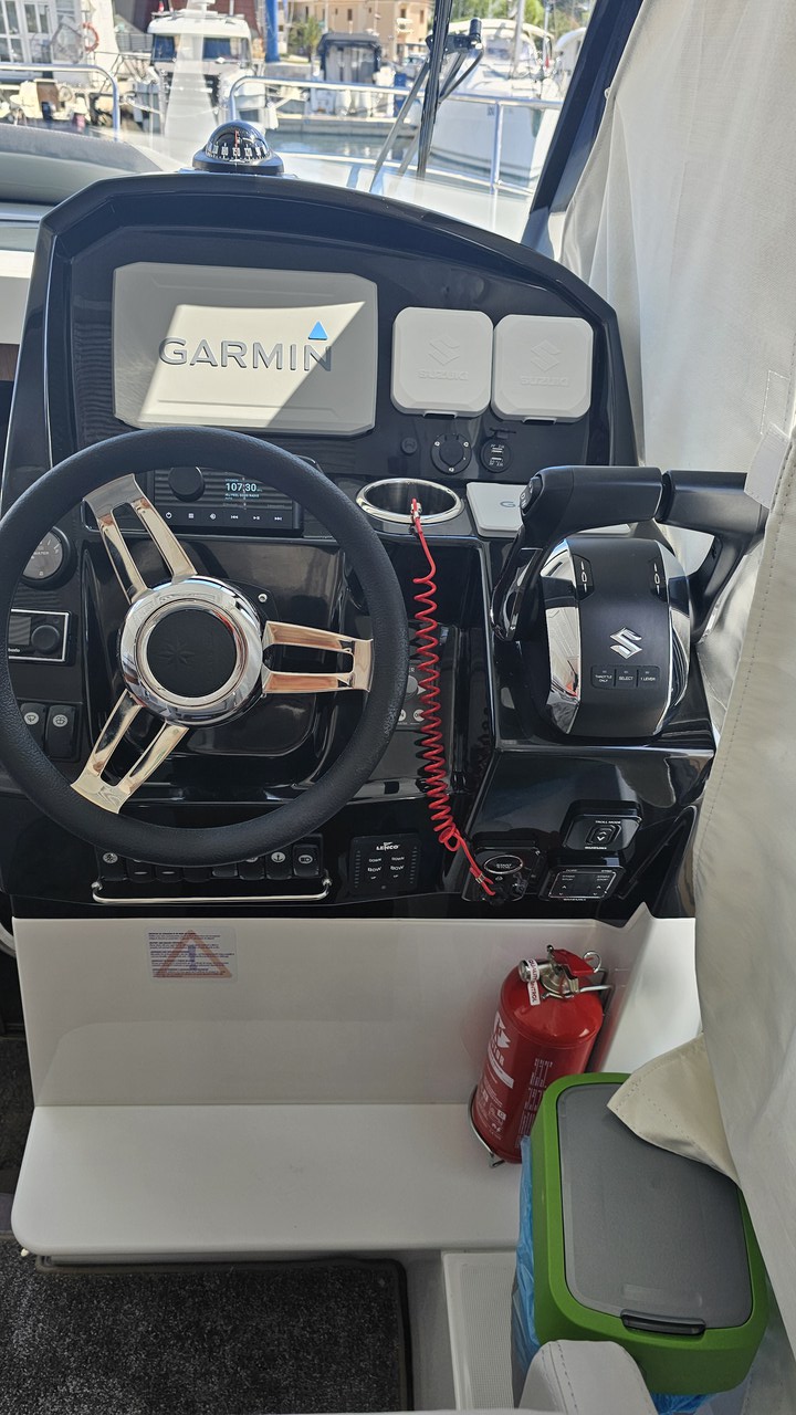 Merry Fisher 895 - 2 cab. — photo 5