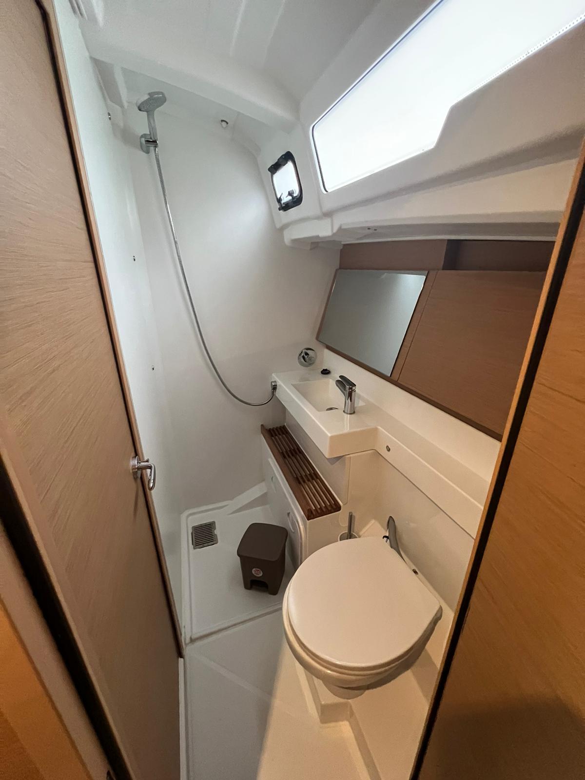 Sun Odyssey 490 - 4 + 1 cab. — photo 6