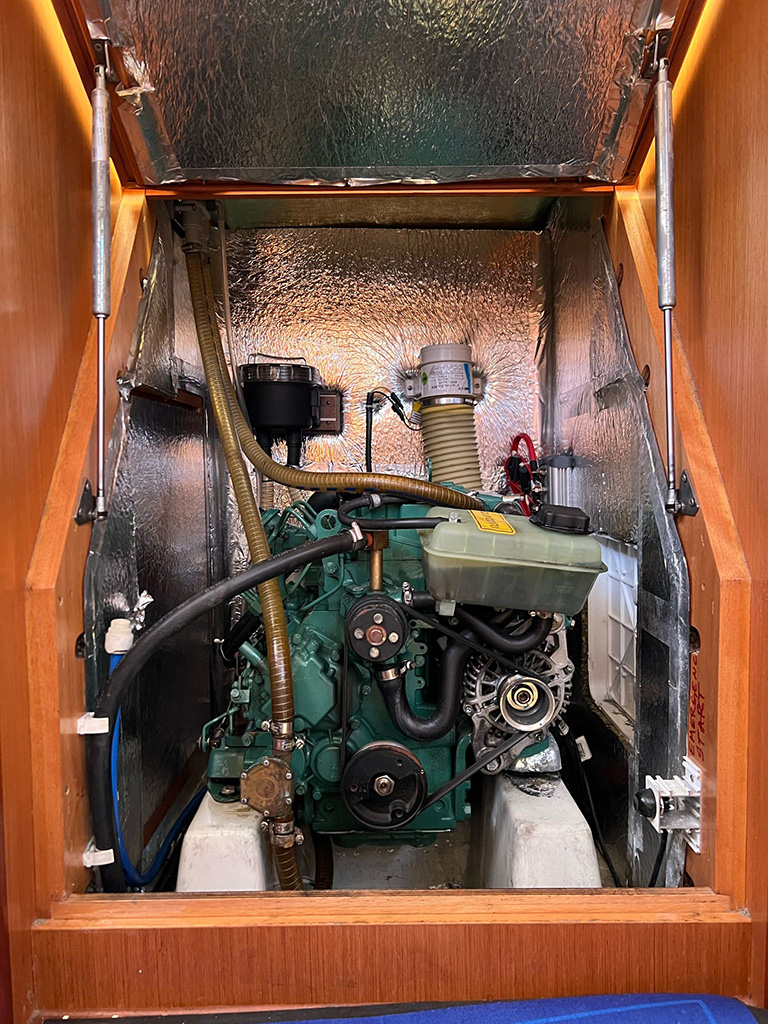 Bavaria Cruiser 33 — photo 39