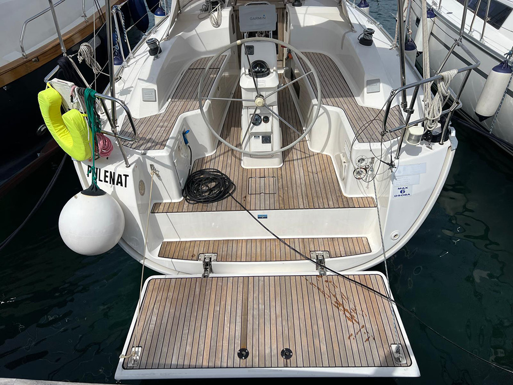 Bavaria Cruiser 33 — photo 4