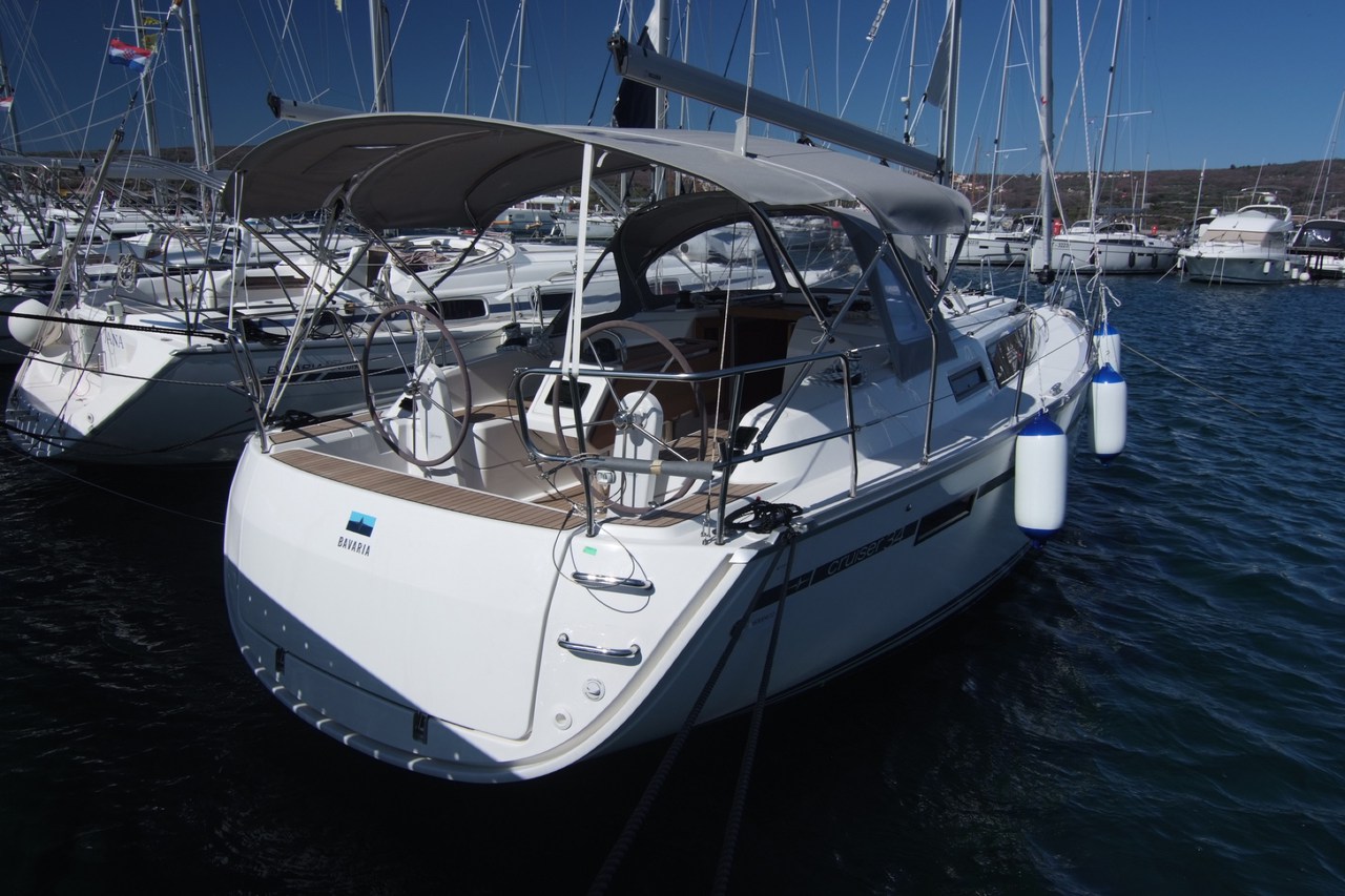 Bavaria Cruiser 34 — photo 1