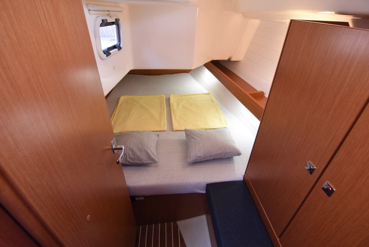 Bavaria Cruiser 34 — photo 10
