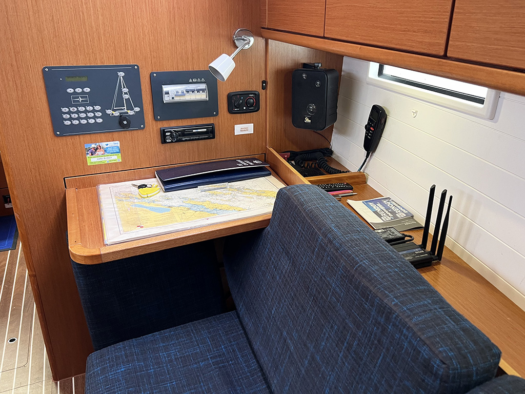 Bavaria Cruiser 37 - 3 cab. — photo 17