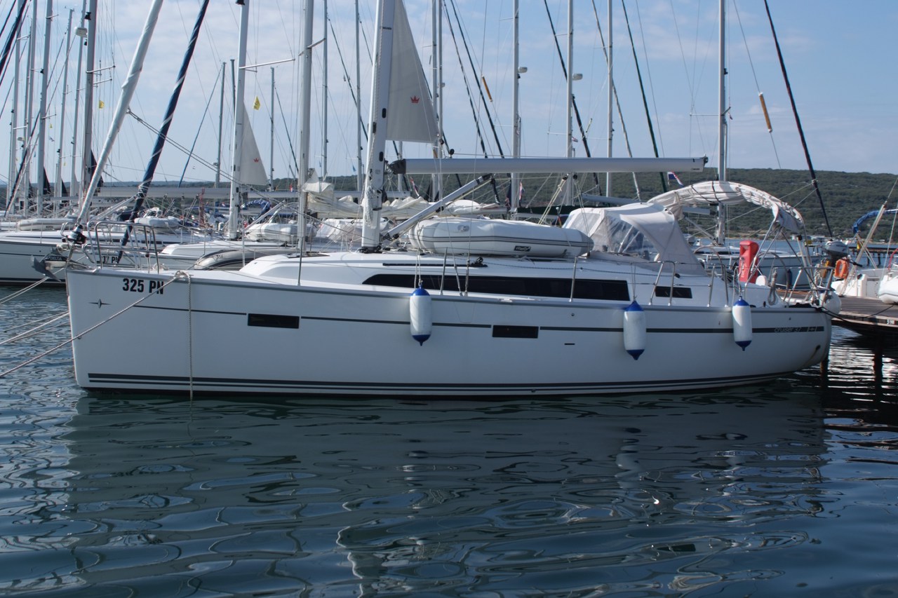 Bavaria Cruiser 37 - 3 cab. — photo 5
