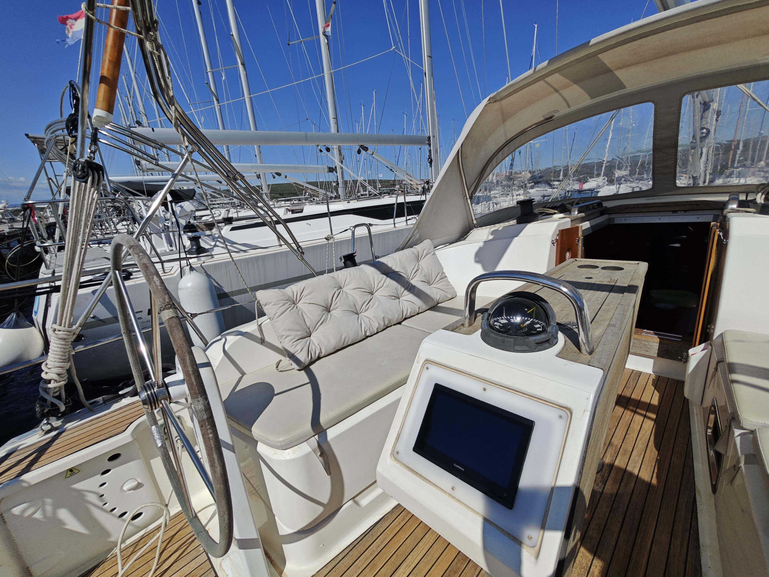 Bavaria Cruiser 37 - 3 cab. — photo 6