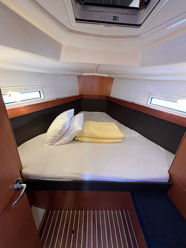 Bavaria Cruiser 37 - 3 cab. — photo 16