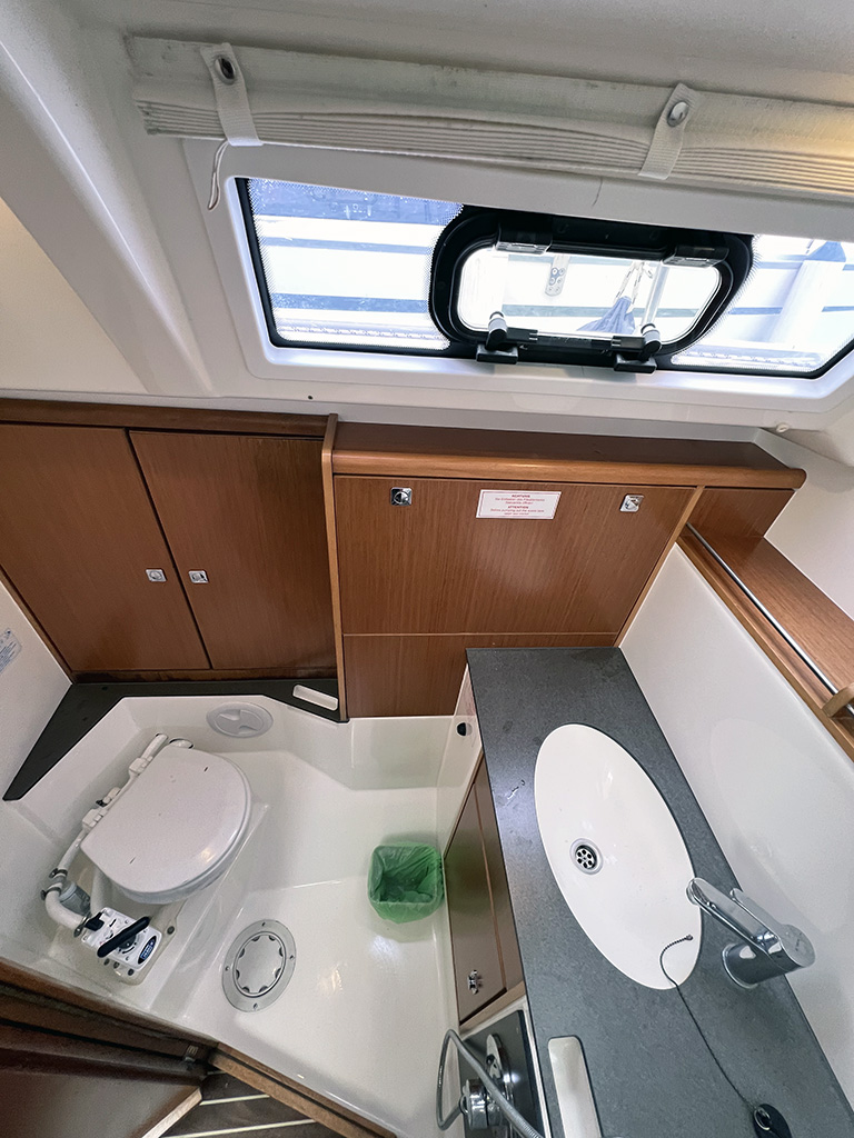 Bavaria Cruiser 37 - 3 cab. — photo 22