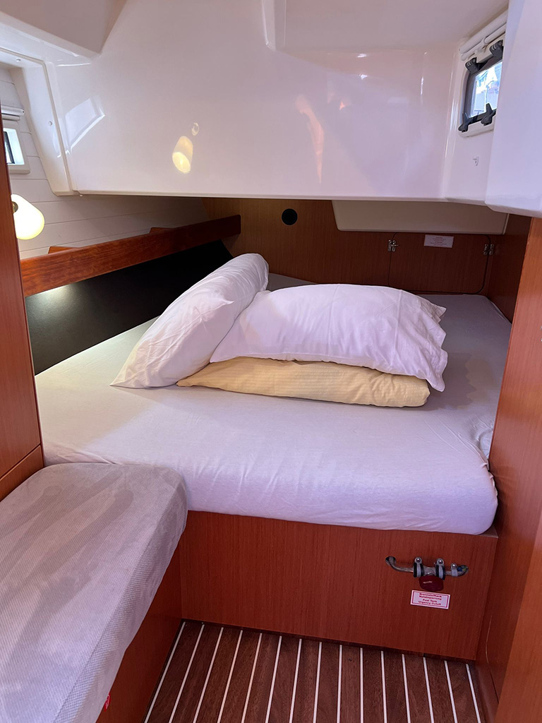 Bavaria Cruiser 41 - 3 cab. — photo 25