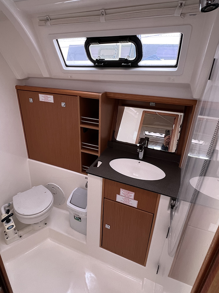 Bavaria Cruiser 41 - 3 cab. — photo 40