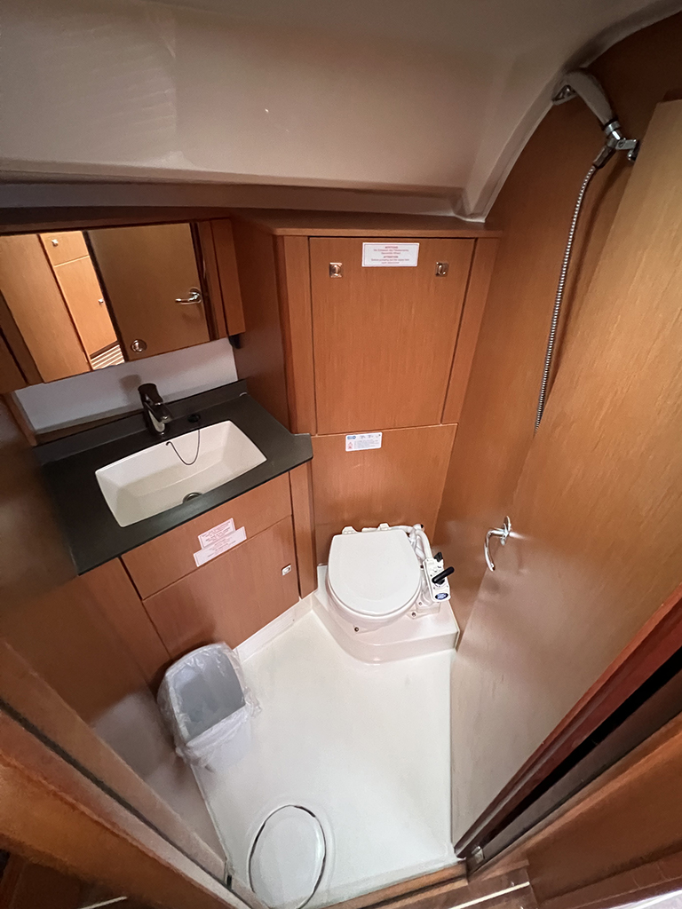 Bavaria Cruiser 41 - 3 cab. — photo 44