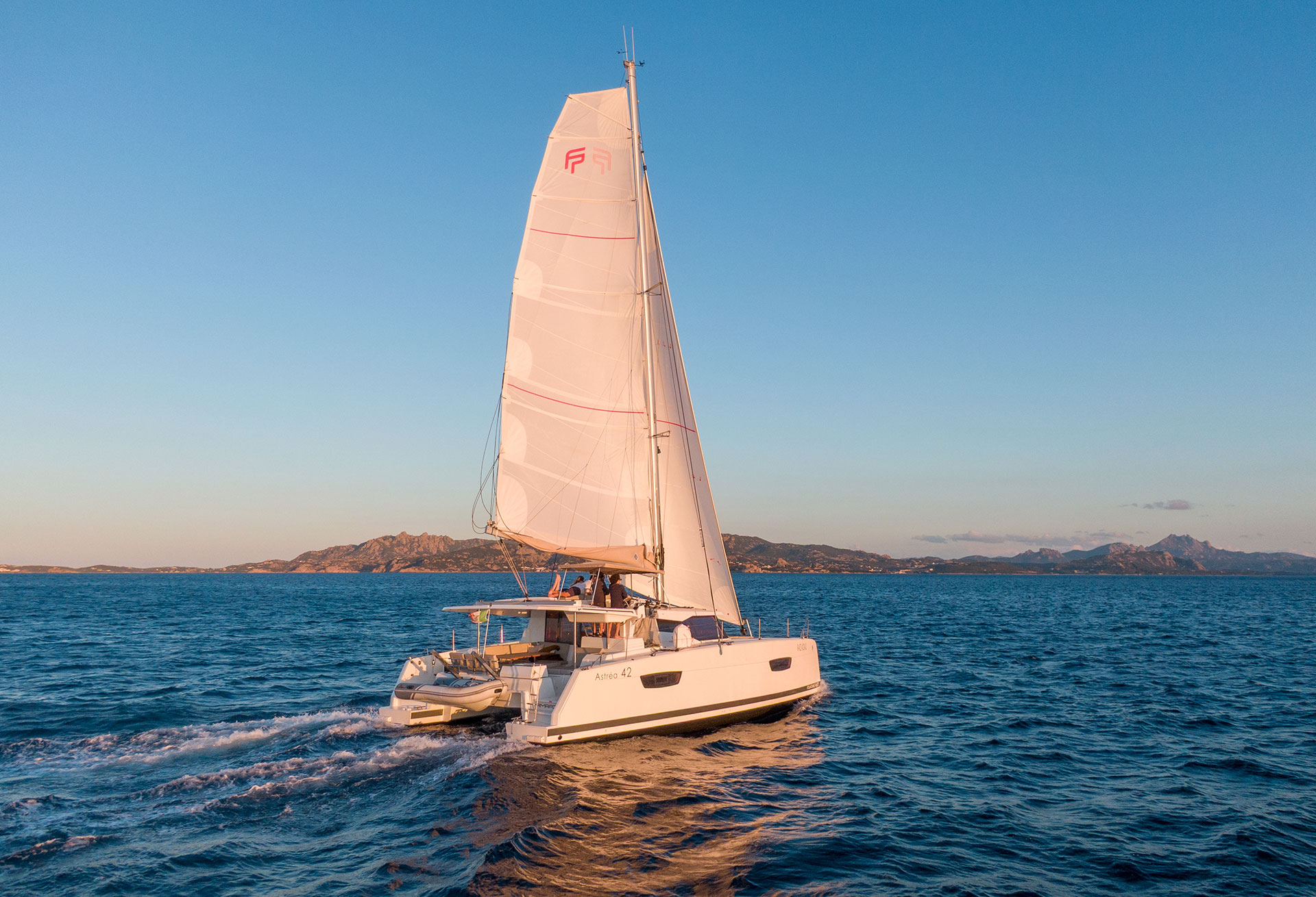 Fountaine Pajot Astrea 42 - 4 + 1 cab. — photo 1
