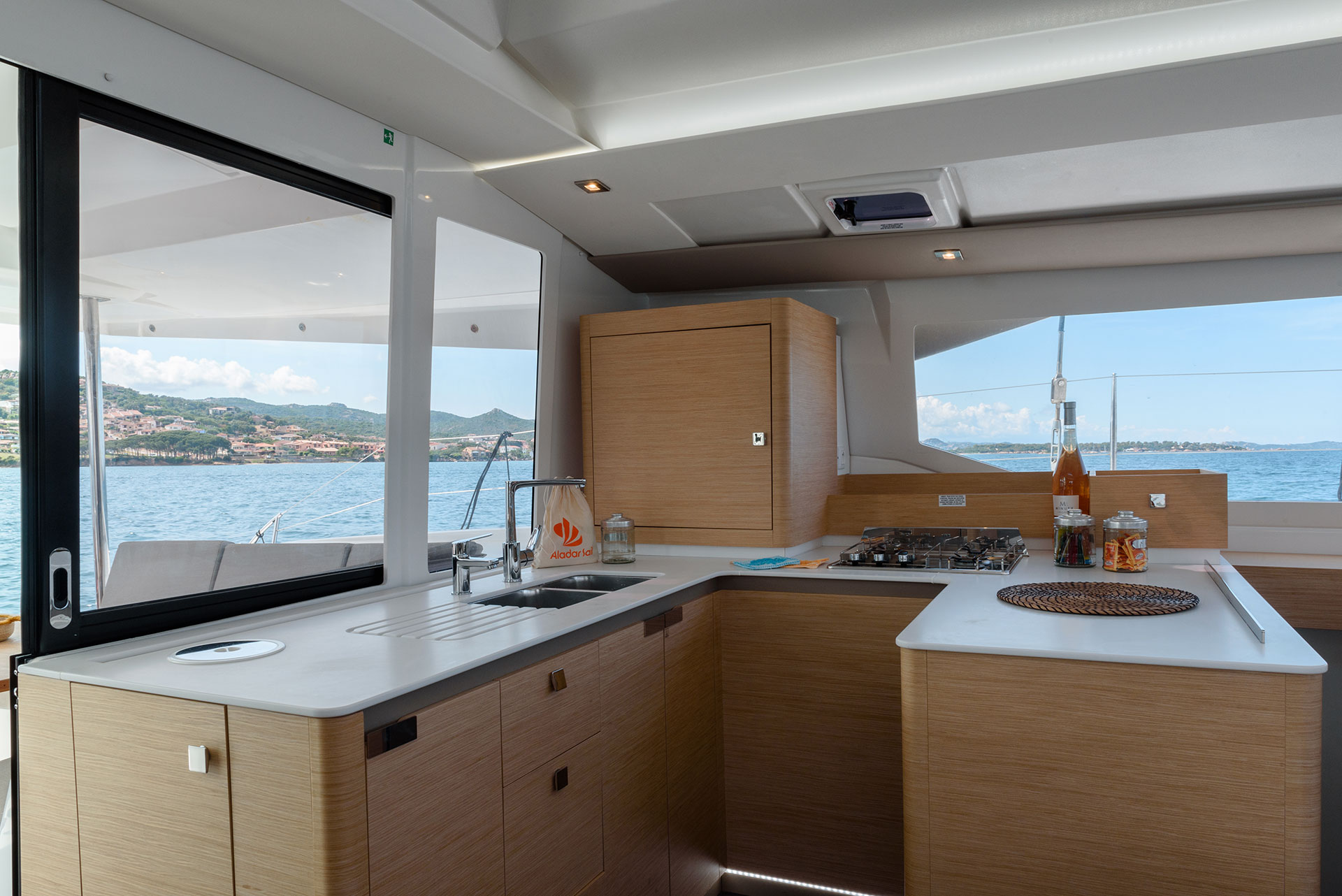 Fountaine Pajot Astrea 42 - 4 + 1 cab. — photo 9