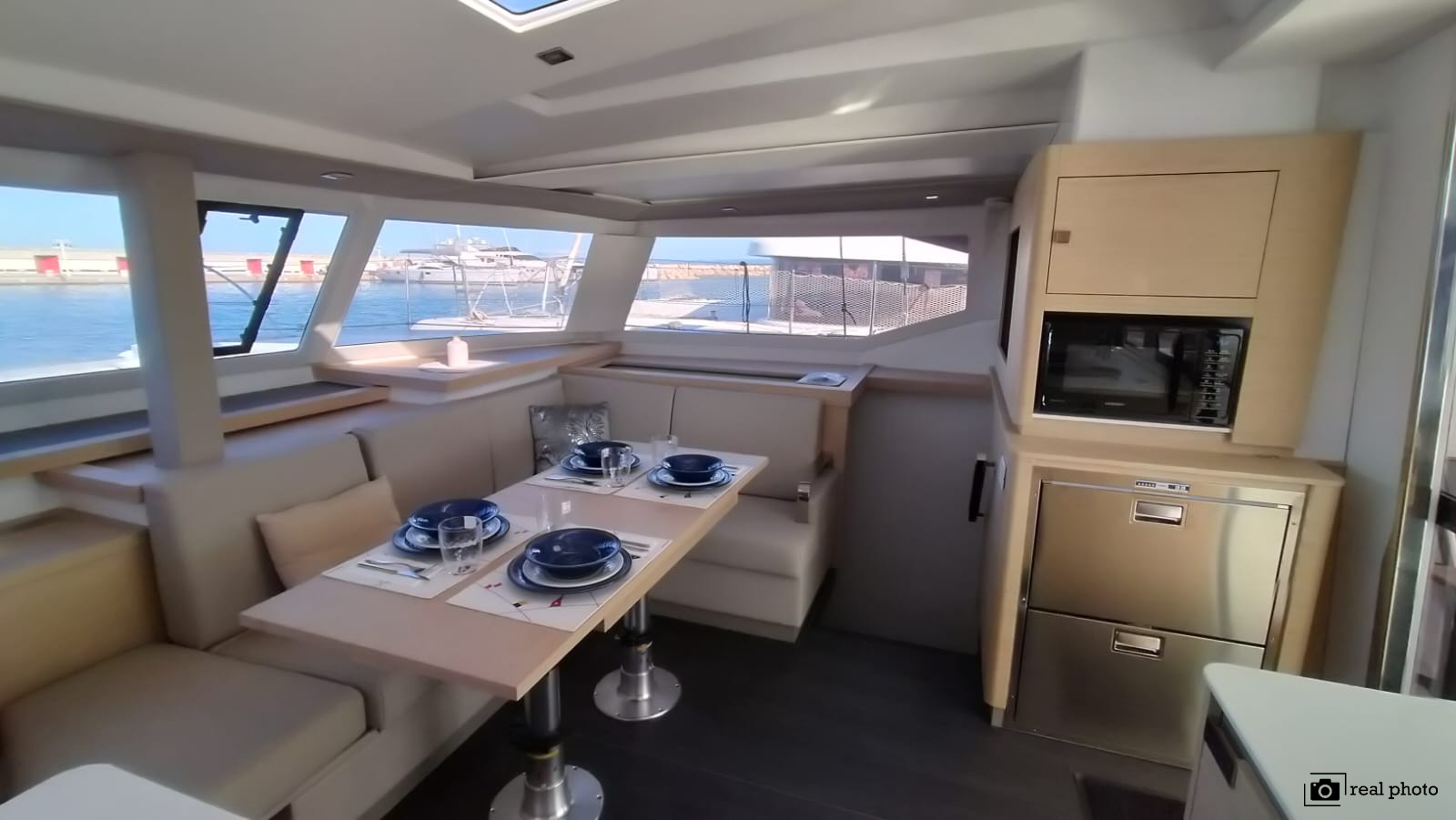 Fountaine Pajot Astrea 42 - 4 + 1 cab. — photo 12