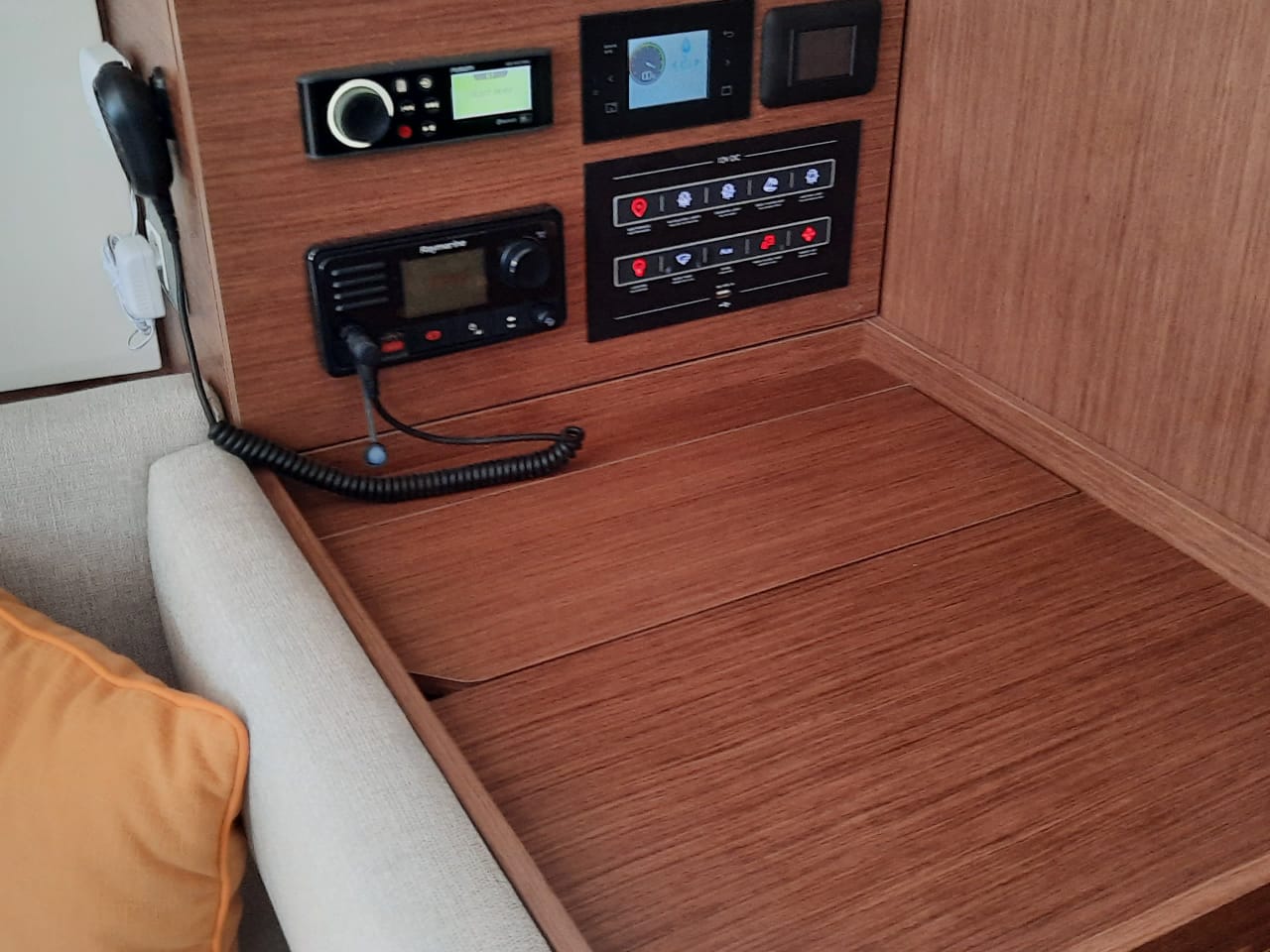 Oceanis 40.1 — photo 5