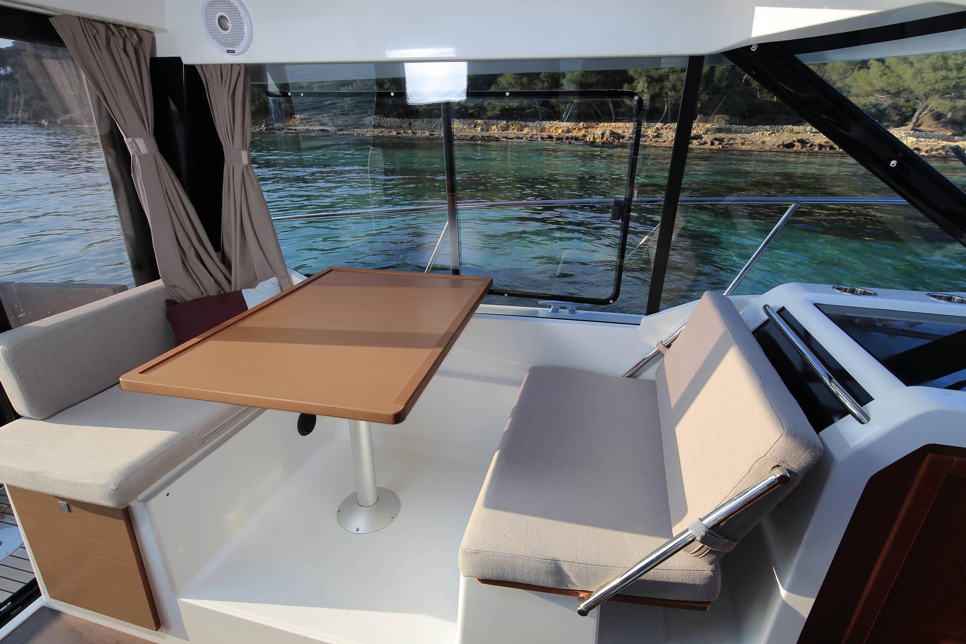Merry Fisher 895 Offshore — photo 6