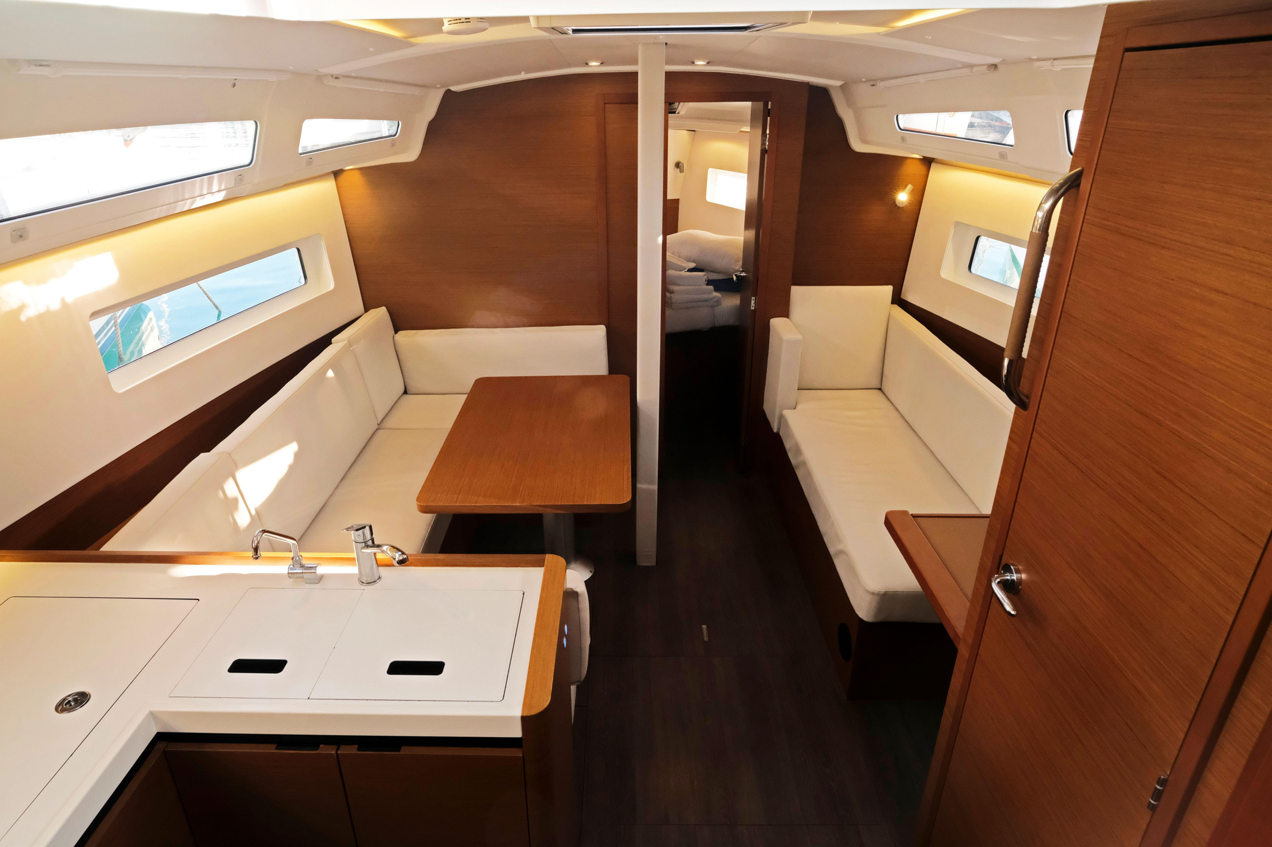 Sun Odyssey 380 - 3 cab. — photo 16