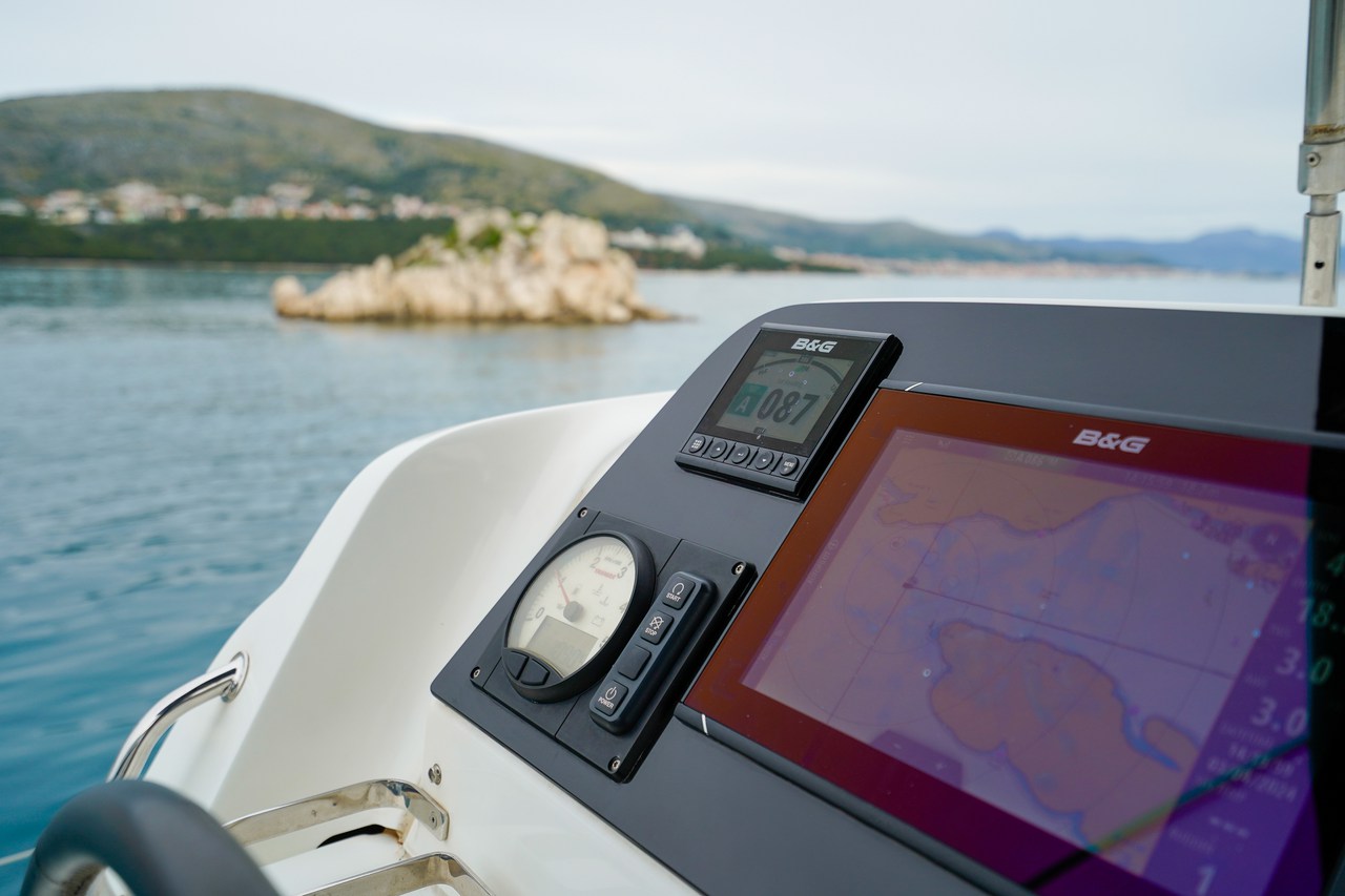 Lagoon 42 - 4 + 2 cab. — photo 8