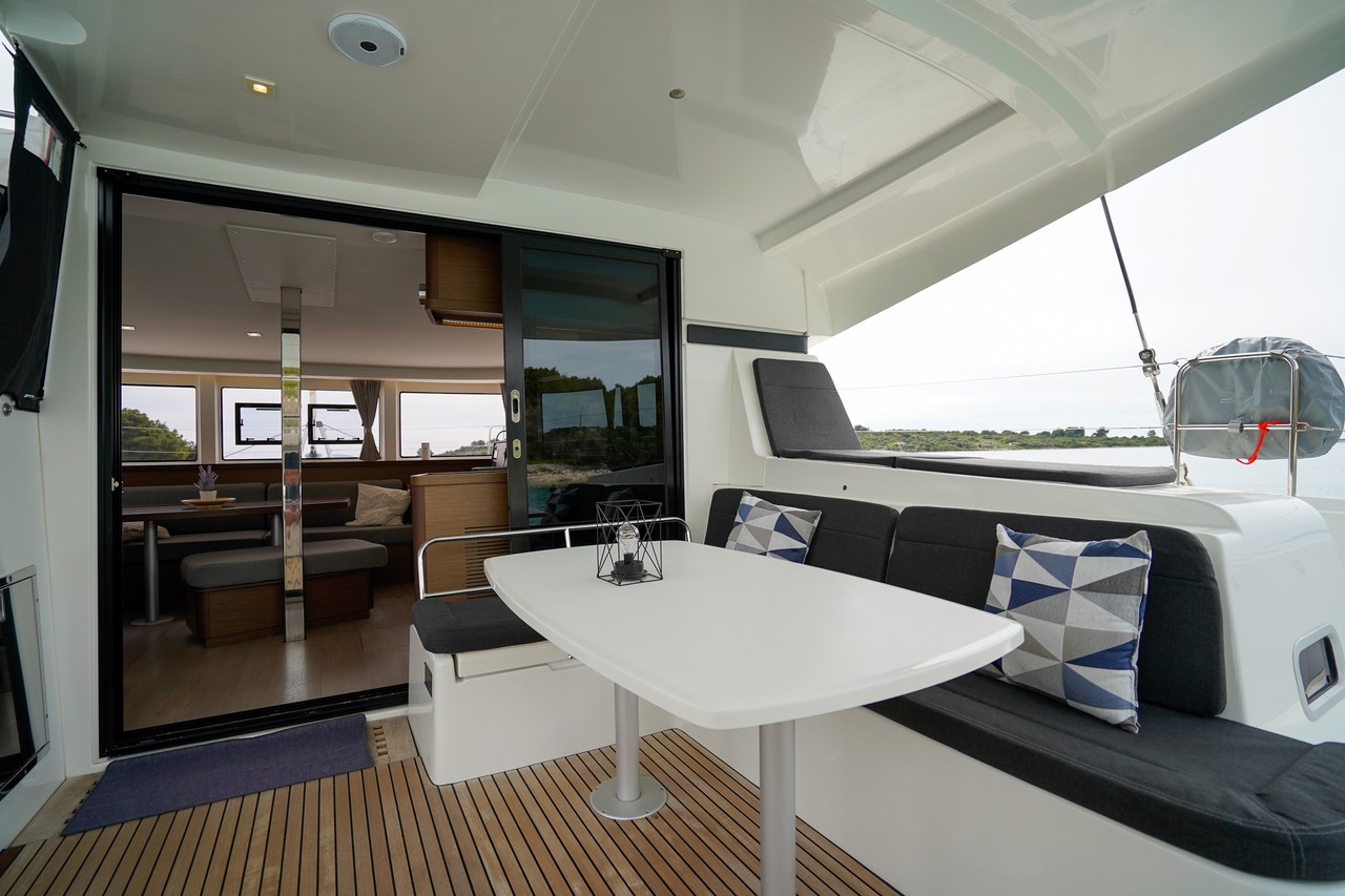 Lagoon 42 - 4 + 2 cab. — photo 11